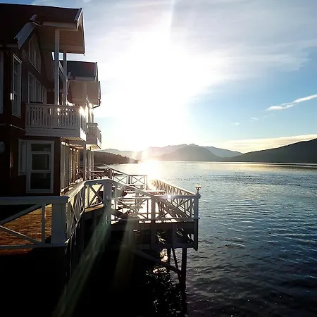 別荘 Tjeldsundbrua Maritim Evenskjer