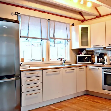 בית נופש Tjeldsundbrua Maritim *