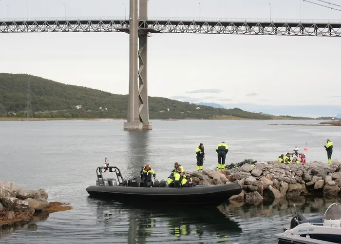 Tjeldsundbrua Maritim